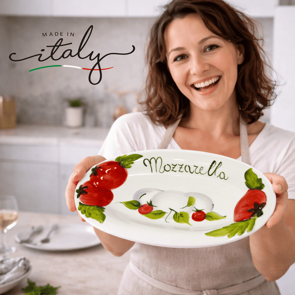 Handgemachte Ovale Servierplatte im Tomate Mozzarella Design aus Italienischer Keramik, Servierteller 31x20 cm, 3 cm tief